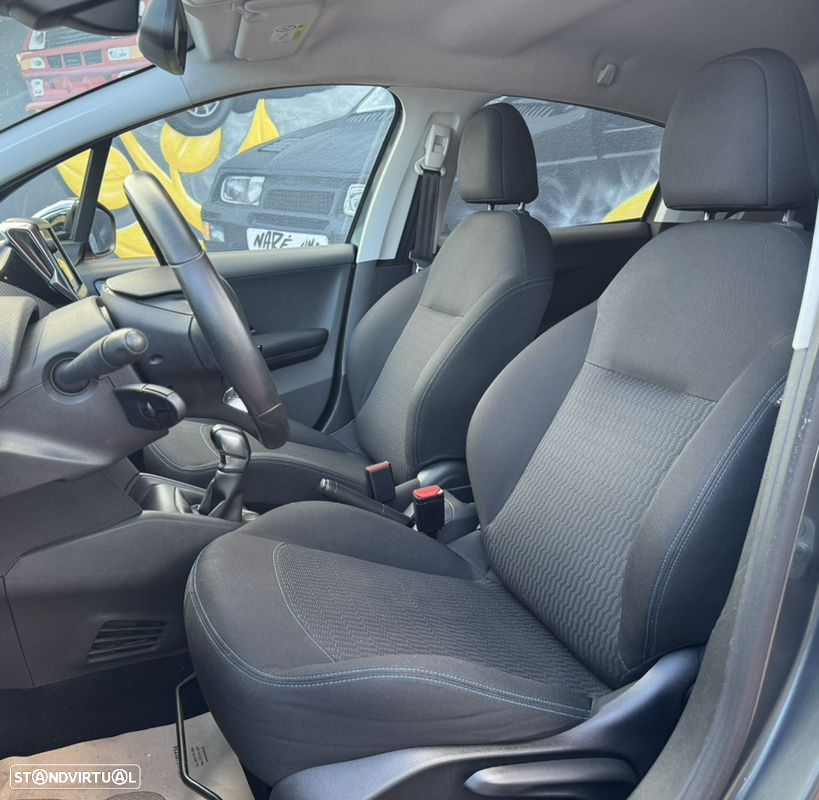 Peugeot 208 1.2 PureTech Style - 6