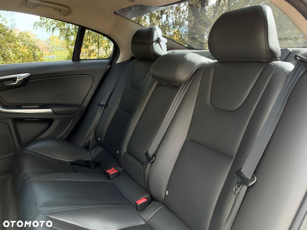 Volvo S60 - 27