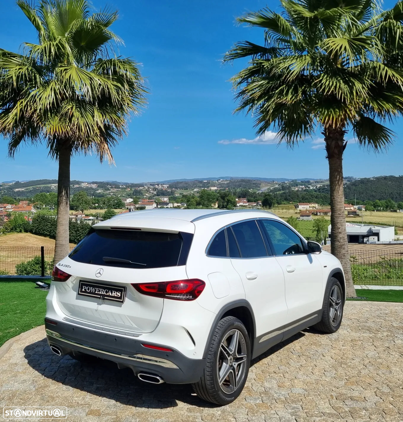 Mercedes-Benz GLA 250 e AMG Line - 13