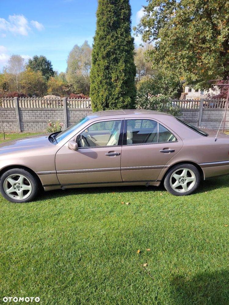 Mercedes-Benz C-Class 1994 photo 5