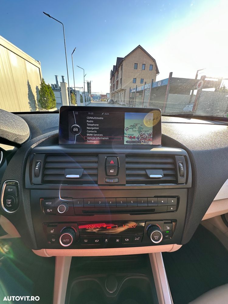 BMW Seria 1 116i Aut. - 30