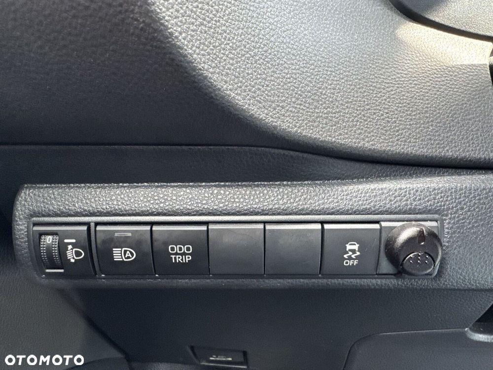 Toyota Corolla 1.8 Hybrid Comfort - 16