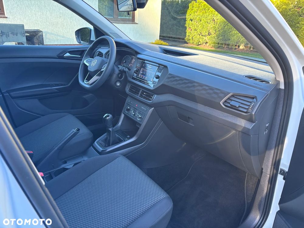 Volkswagen T-Cross - 16