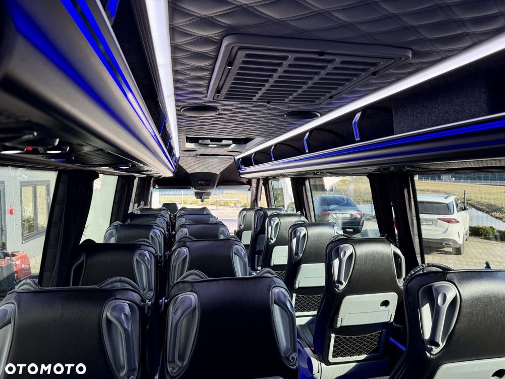 Mercedes-Benz Sprinter 519 Panoramic Line - 20