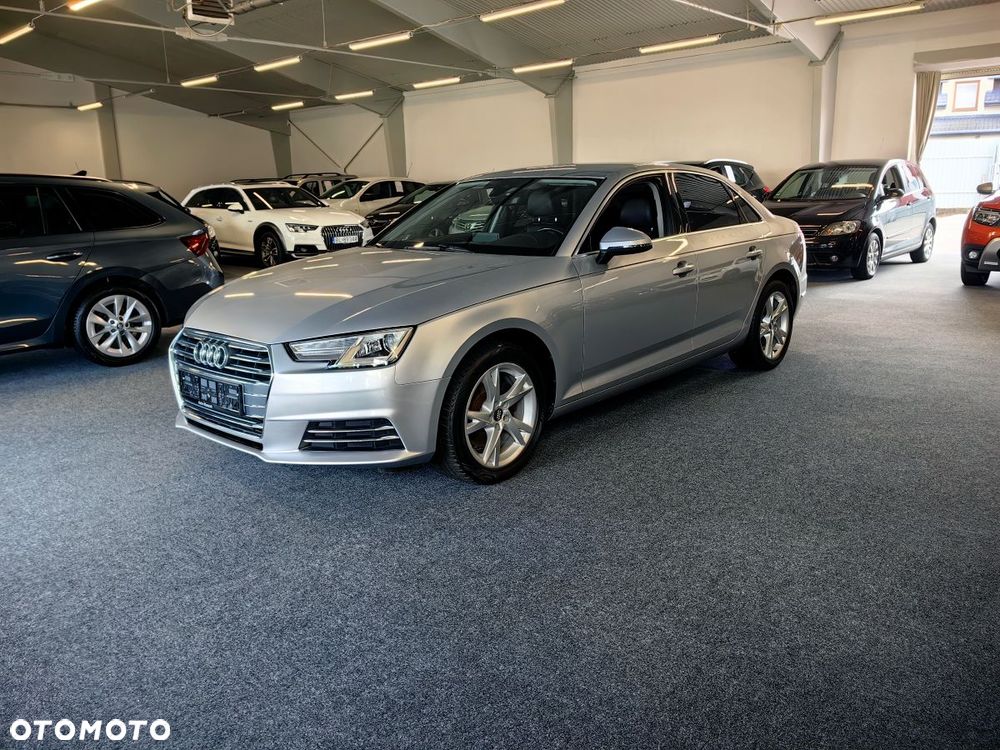 Audi A4 Limousine 2.0 TFSI ultra Sport S tronic - 1