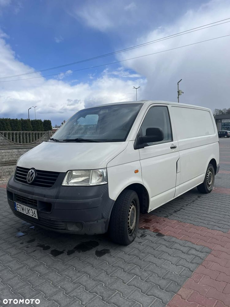 Volkswagen Transporter - 1