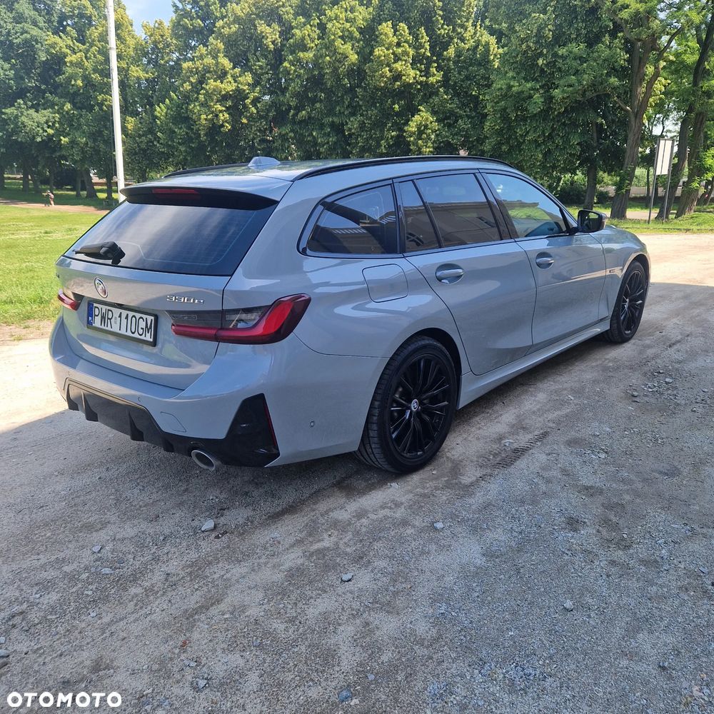 BMW Seria 3 330e xDrive M Sport - 3