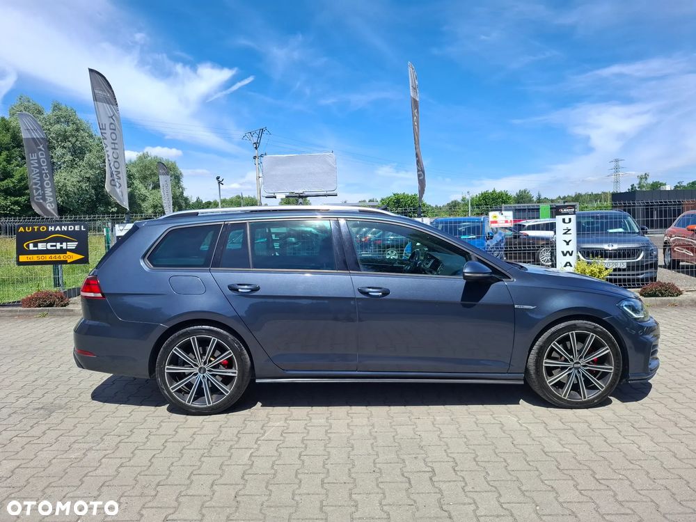 Volkswagen Golf - 29