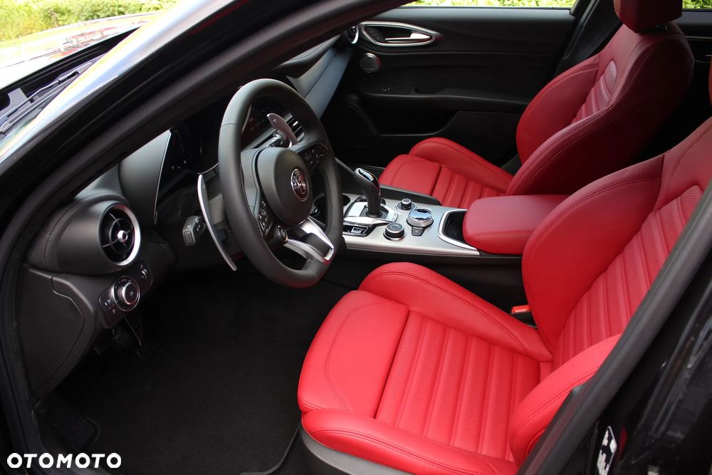 Alfa Romeo Giulia 2.0 Turbo Veloce Q4 - 9
