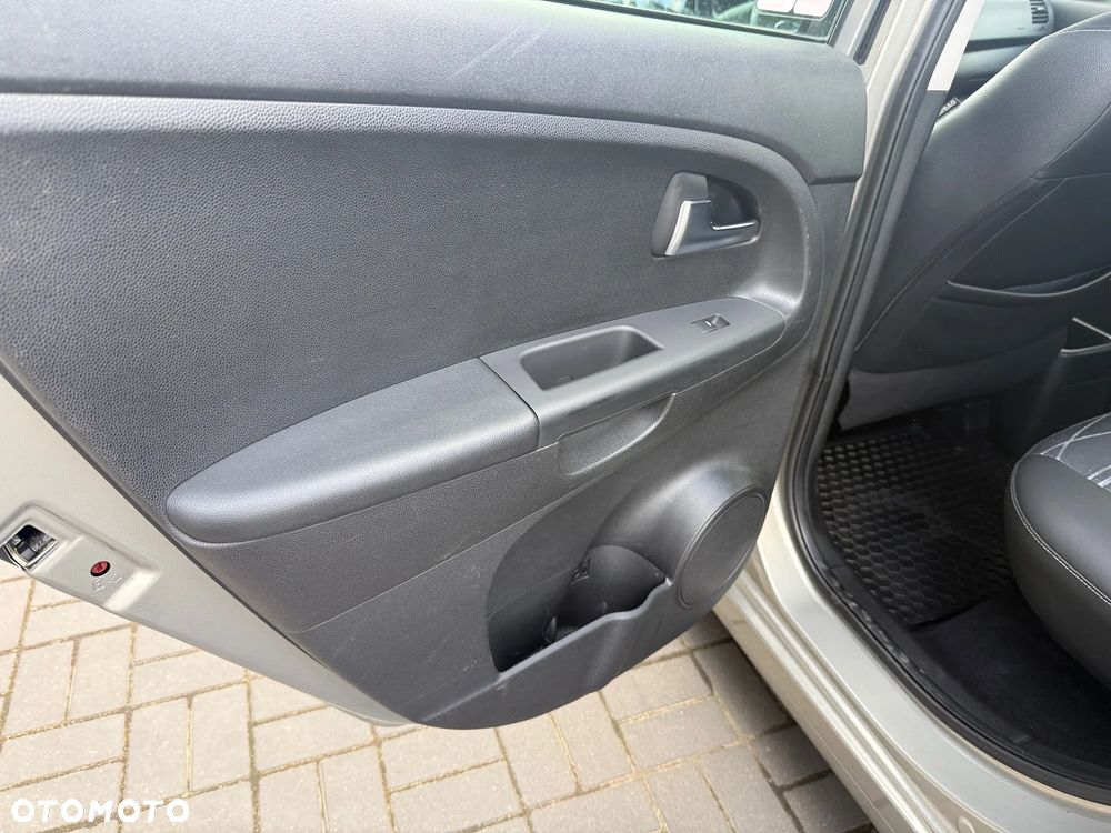 Kia Venga 1.4 M - 13