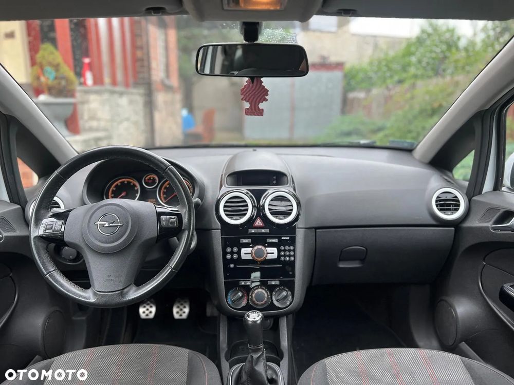 Opel Corsa - 11