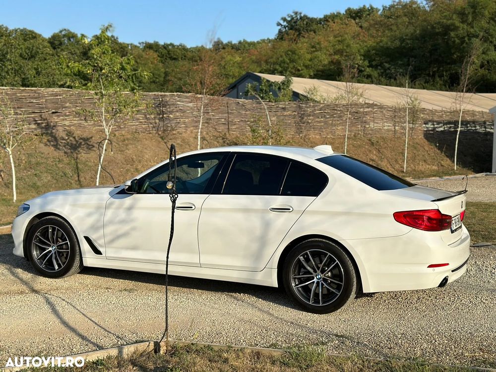 BMW Seria 5 530i xDrive AT - 8