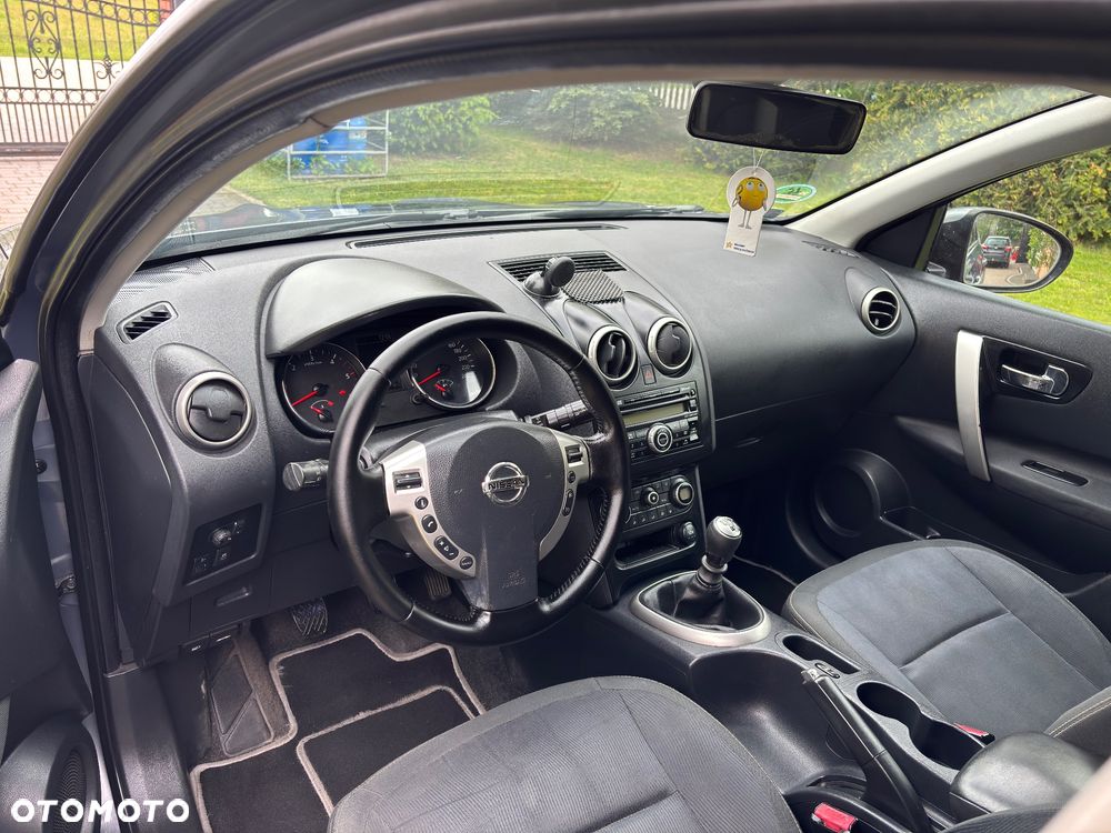 Nissan Qashqai 1.5 dCi Visia - 24