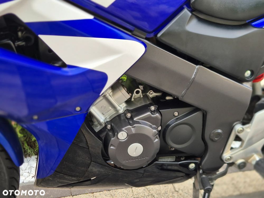 Honda CBR - 9