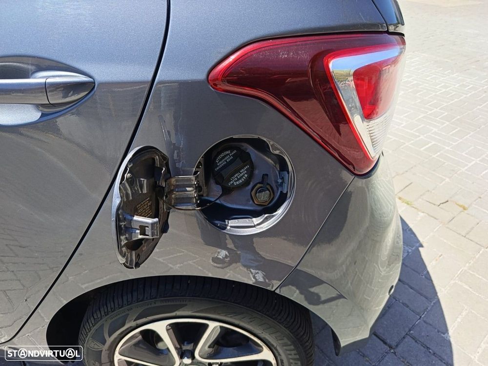 Hyundai i10 1.0 Comfort GPL - 11