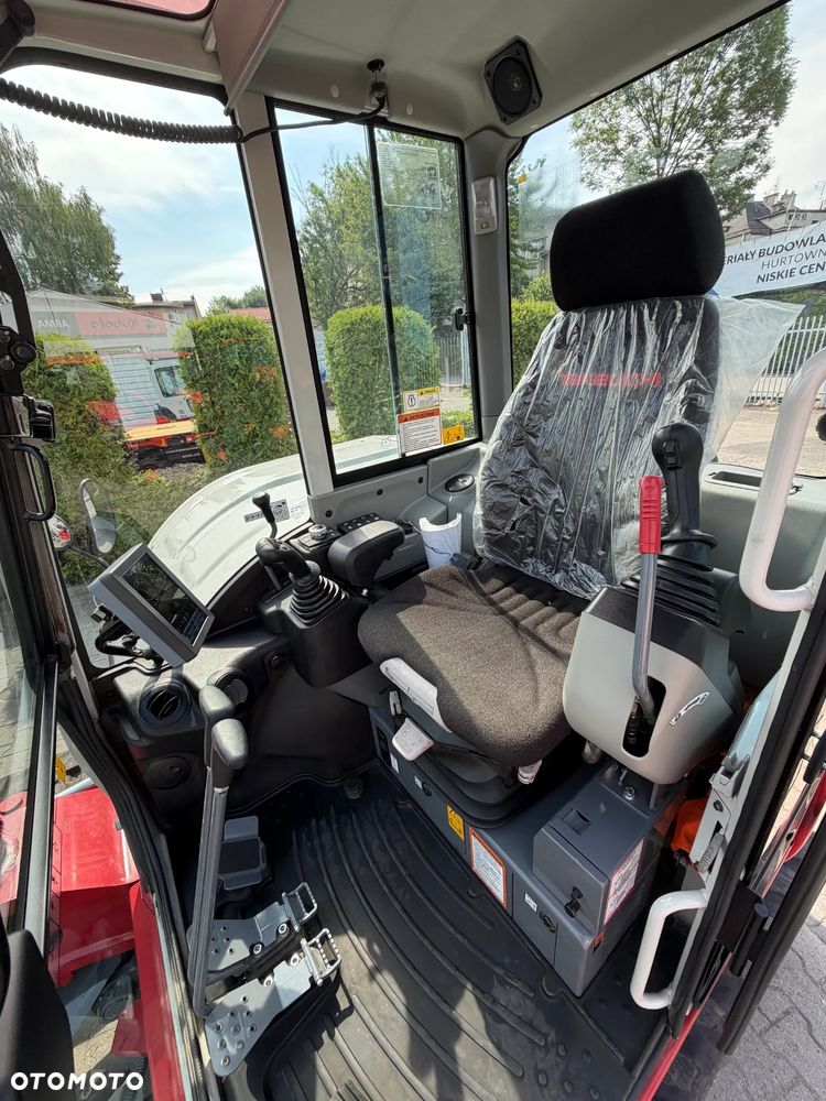 Takeuchi TB370 - 9