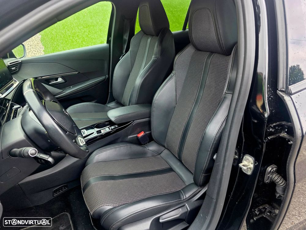 Peugeot e-208 50 kWh GT - 16