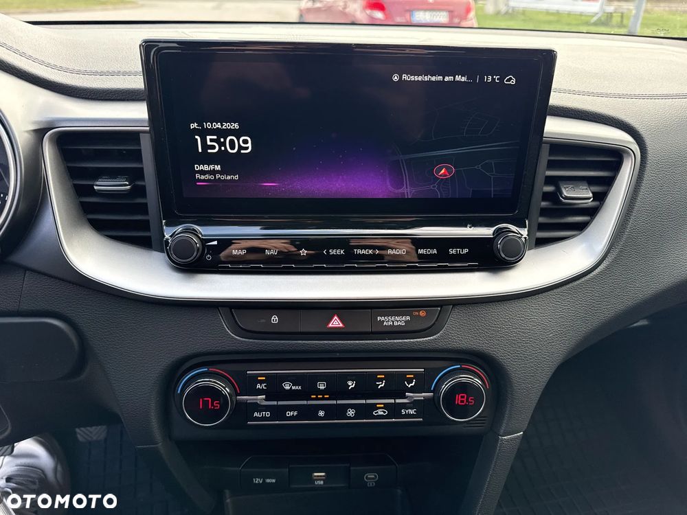 Kia Ceed 1.5 T-GDI M - 22