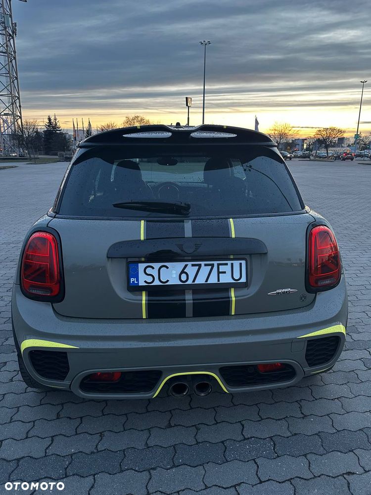 MINI John Cooper Works - 8