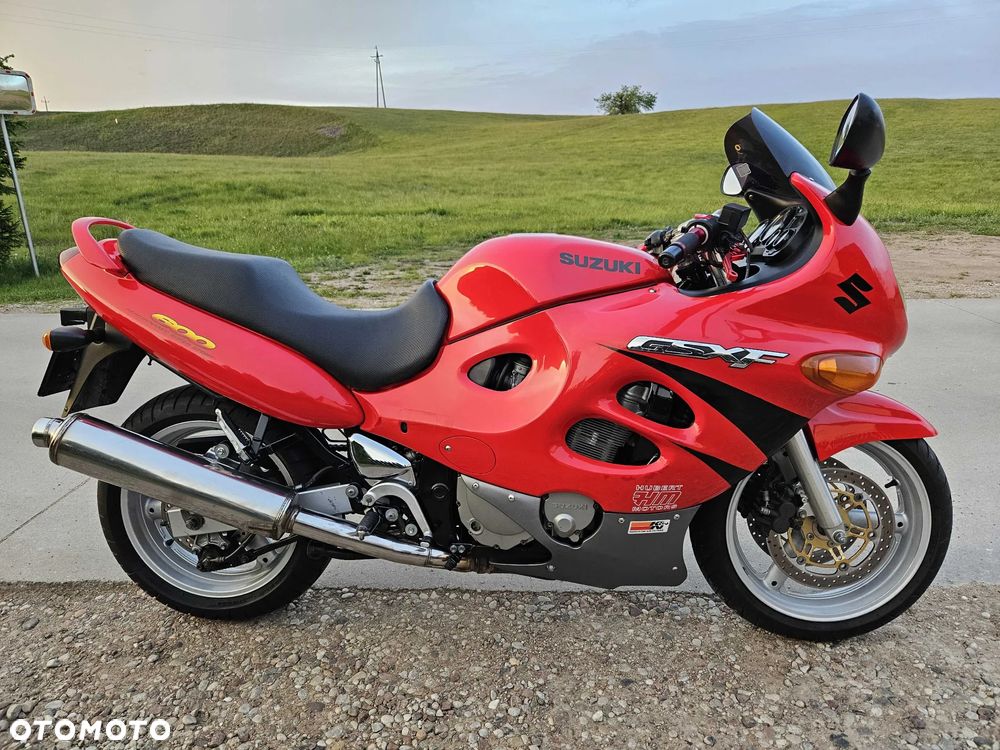 Suzuki GSX - 3