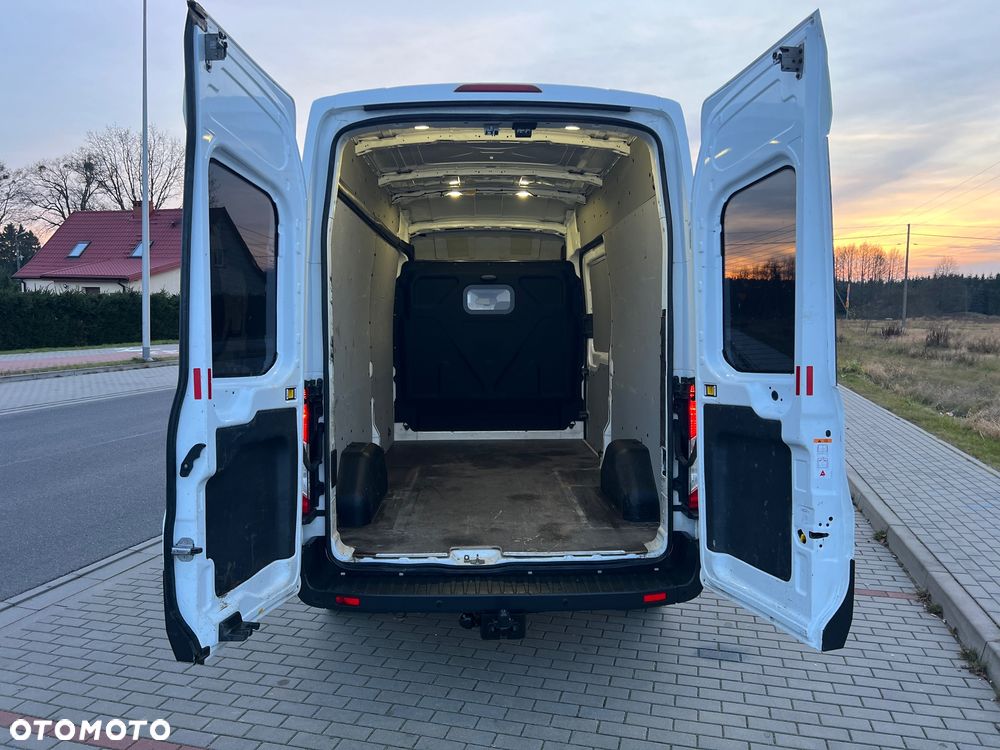 Ford Transit - 18