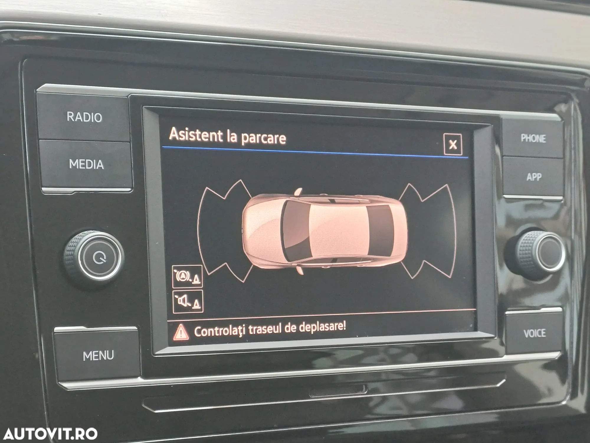 Volkswagen Passat 2.0 TDI DSG Highline - 17