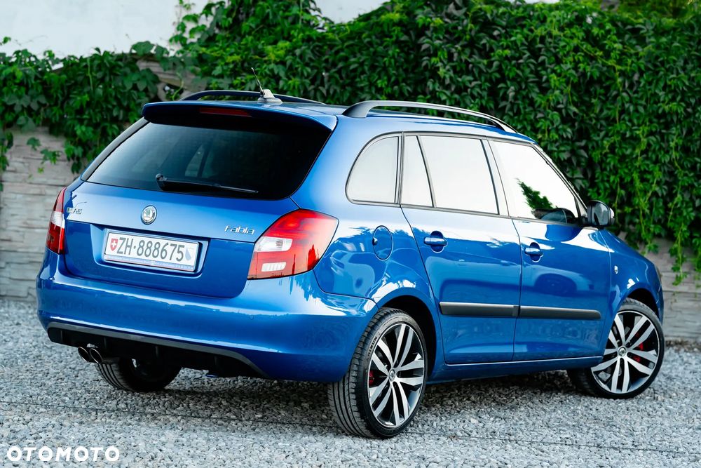 Skoda Fabia 1.4 TSI DSG RS - 10