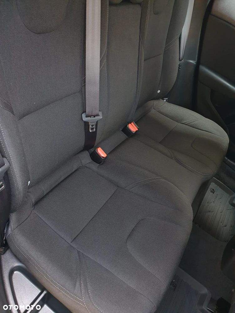Volvo V40 D2 Summum - 37