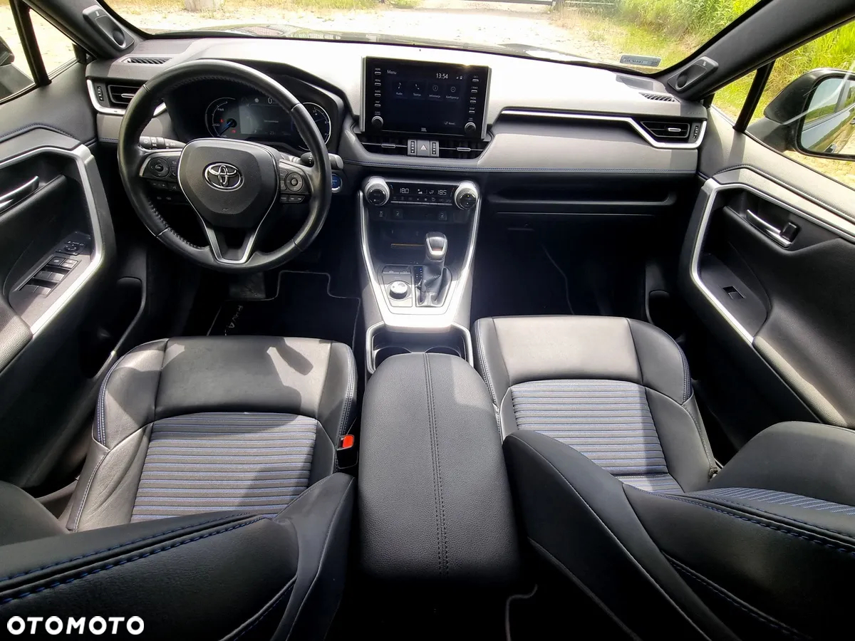 Toyota RAV4 - 13