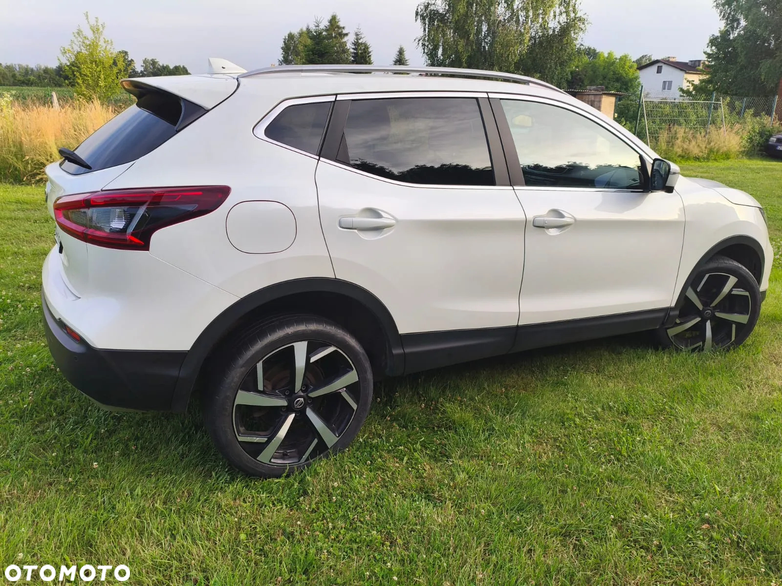Nissan Qashqai 1.7 dCi 4x4 Tekna - 2