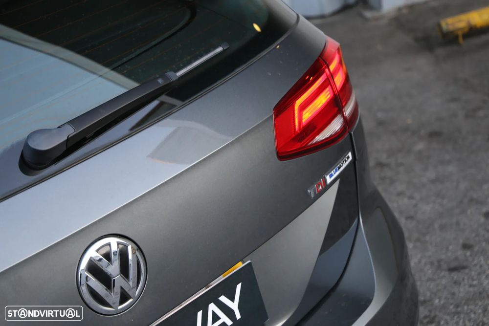 VW Passat Variant 1.6 TDI Confortline DSG - 6