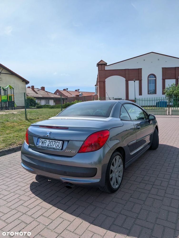 Peugeot 207 CC - 12