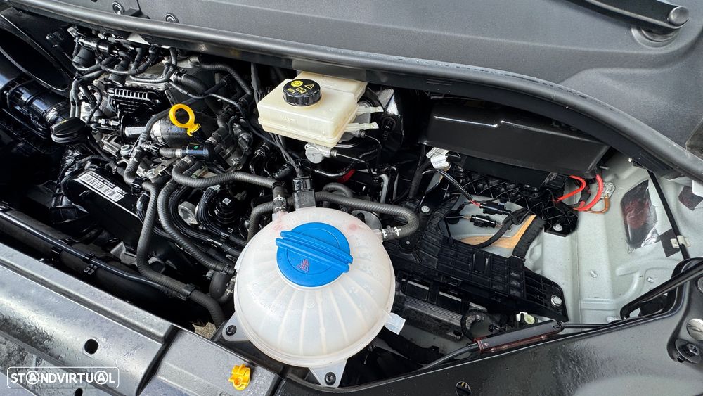 VW Crafter MAN 5.160 CX Automática RWD - 32