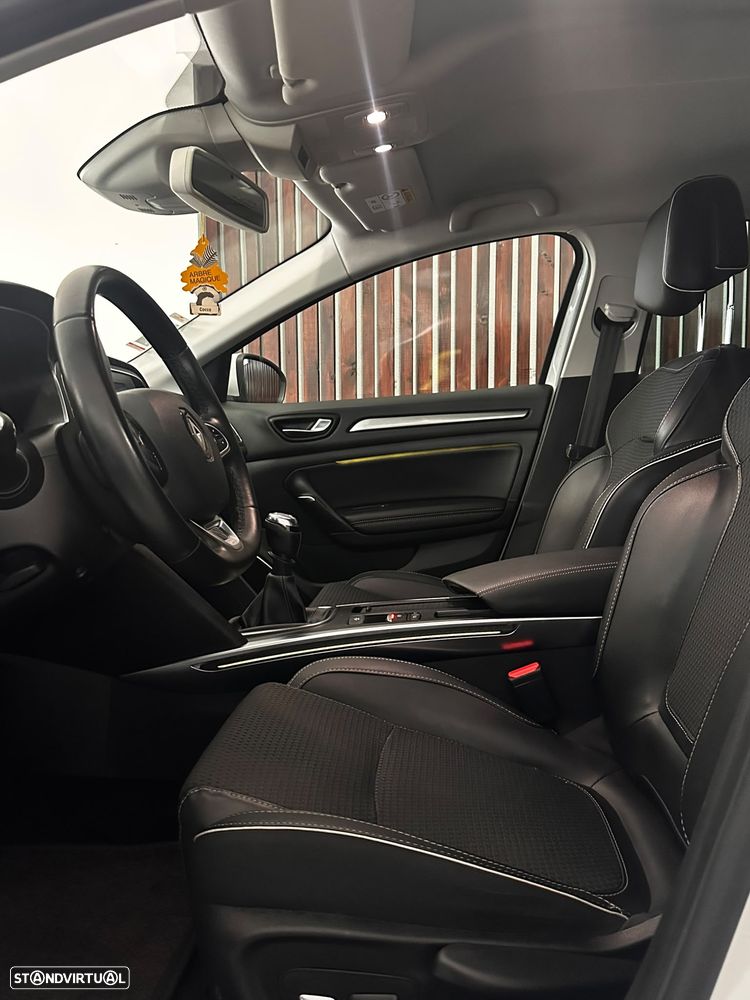 Renault Mégane Sport Tourer 1.5 dCi Bose Edition - 11