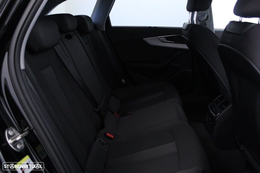 Audi A4 Avant 35 TDI S line S tronic - 15