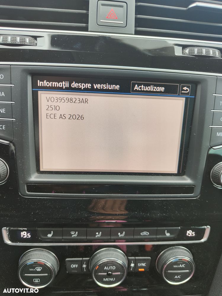 Volkswagen Golf - 16