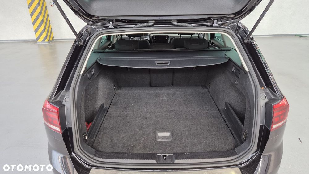 Volkswagen Passat 2.0 TDI EVO Business - 10
