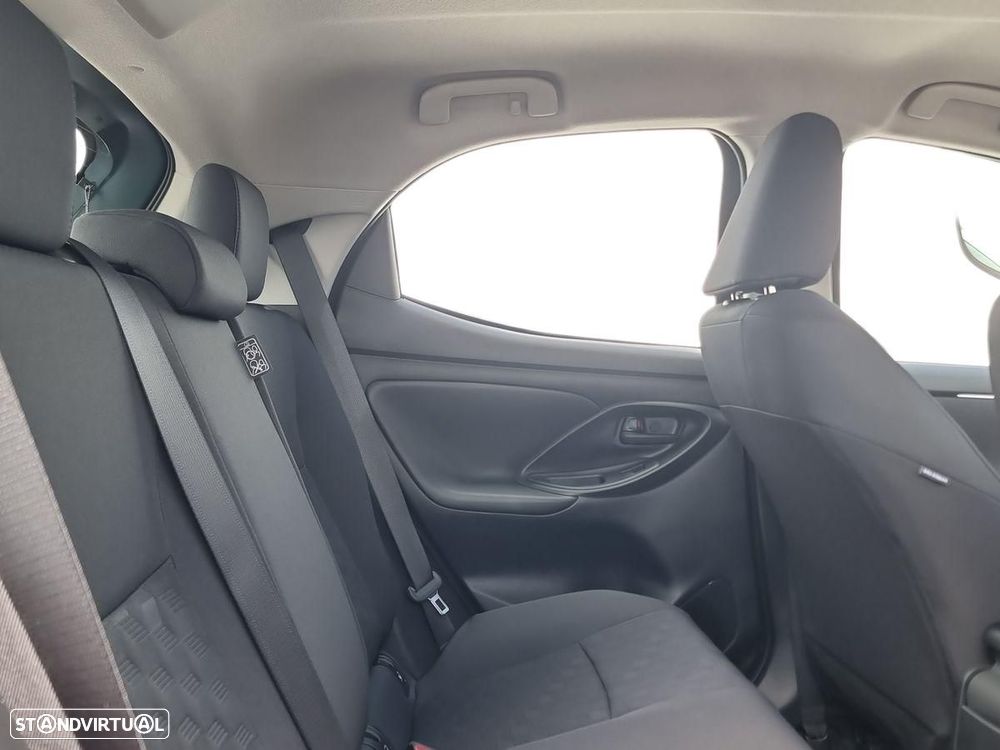 Toyota Yaris - 16