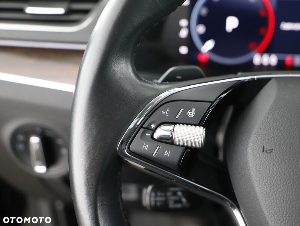 Skoda Superb 2.0 TDI SCR 4x4 Scout DSG - 20