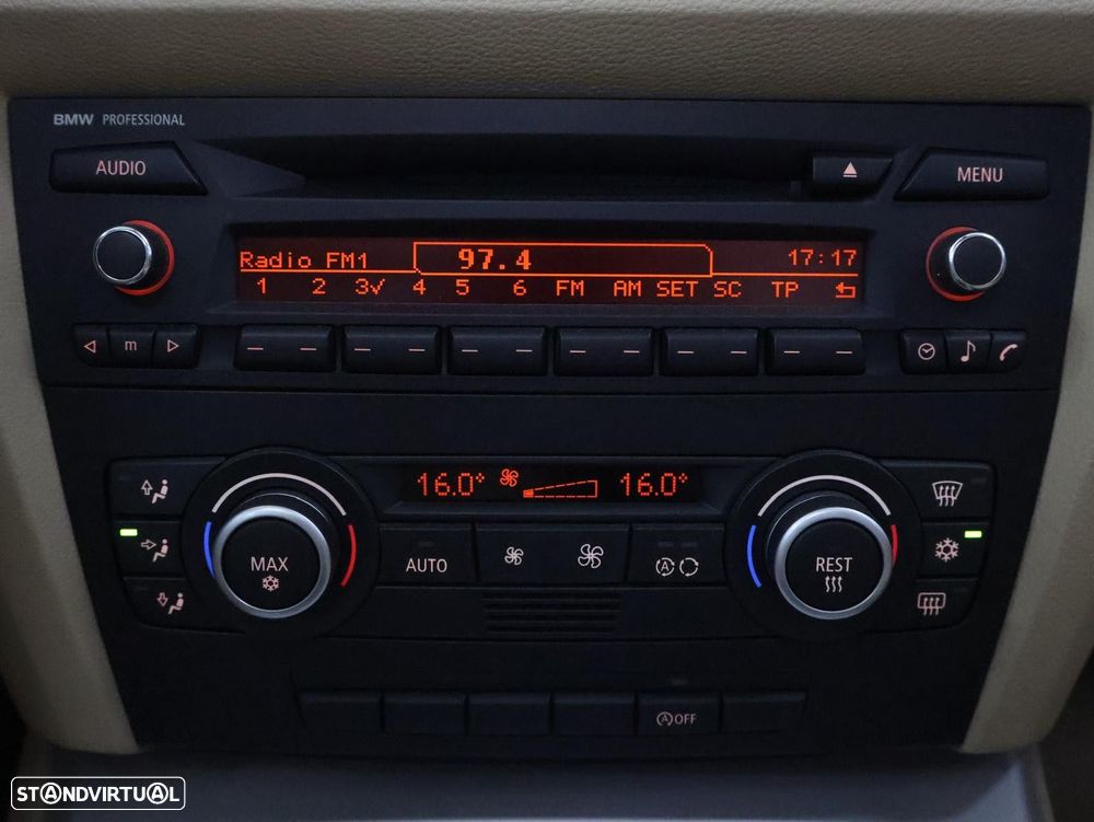 BMW 318 d Line Luxury - 21