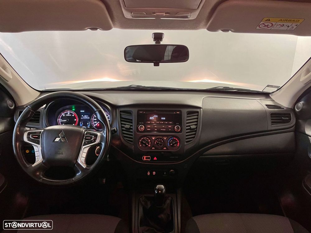 Mitsubishi L200 2.3 DI-D CD Invite 4WD - 2