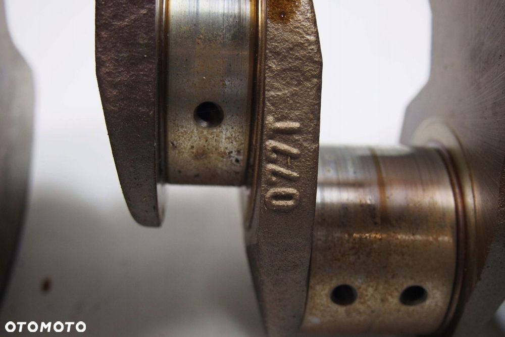 WAŁ KORBOWY VW TOUAREG I Q7 4.2 AXQ - 10