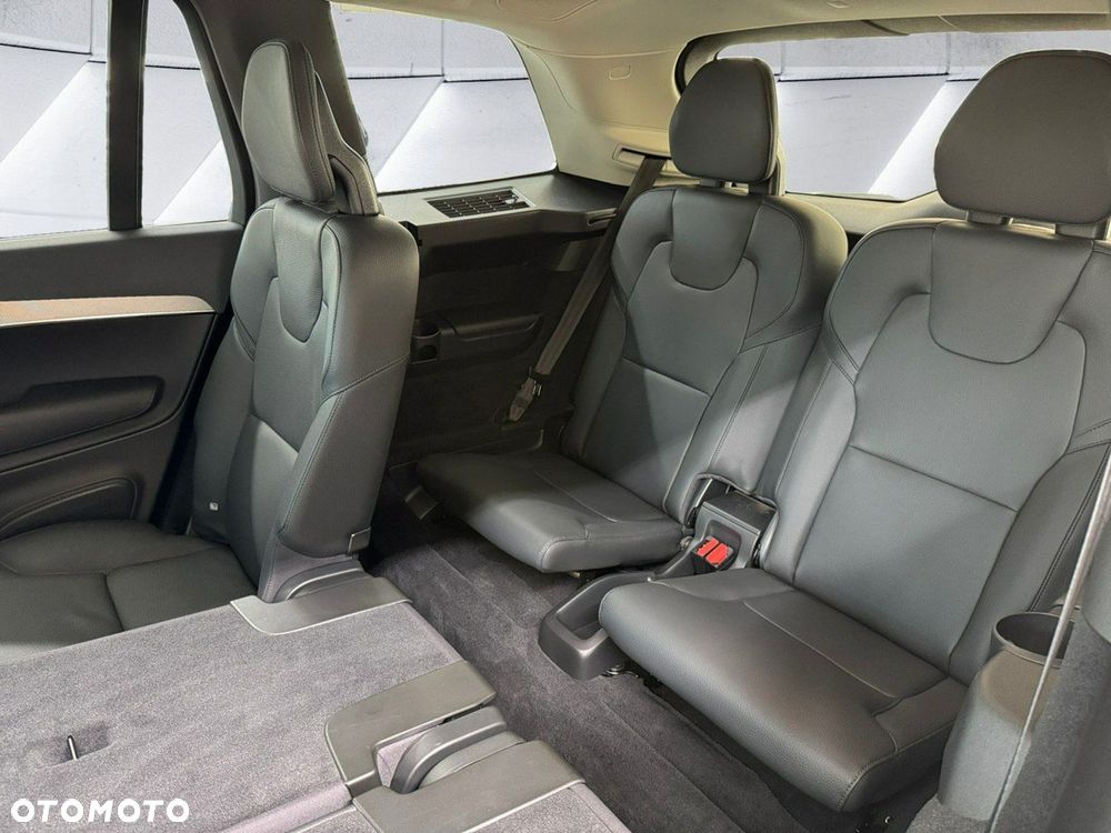 Volvo XC 90 T8 AWD Plug-In Hybrid Core Bright 7os - 17