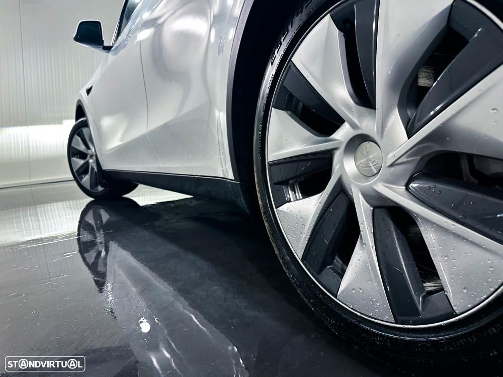 Tesla Model Y Standard - 8