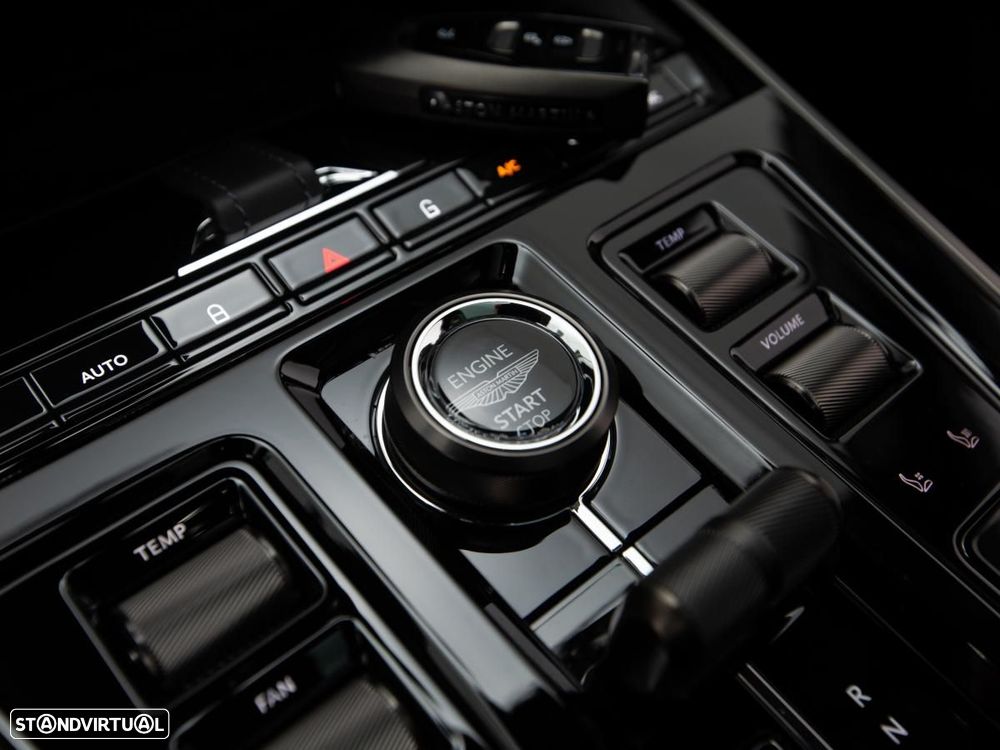 Aston Martin DBX 707 - 21