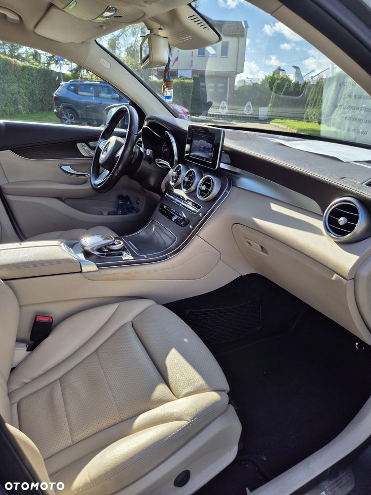 Mercedes-Benz GLC Coupe 220 d 4-Matic - 11