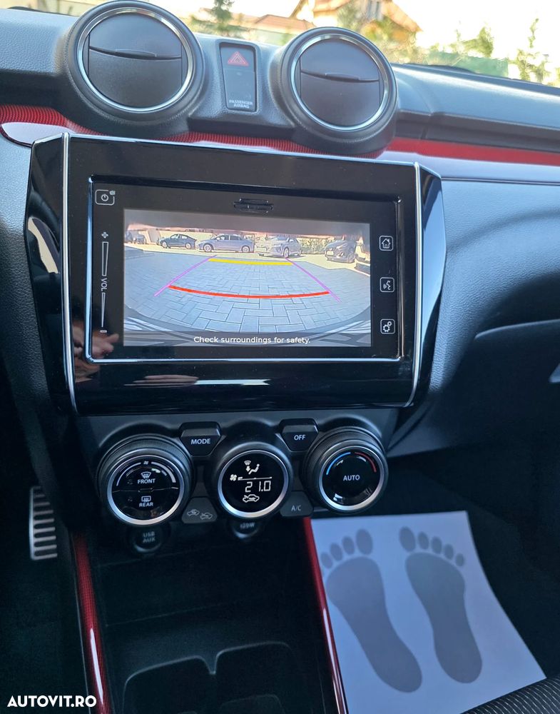 Suzuki Swift 1.4 Dualjet 48V MHEV Sport - 33