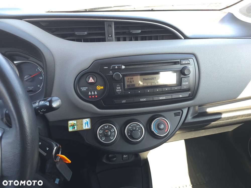Toyota Yaris 1.33 Premium - 25