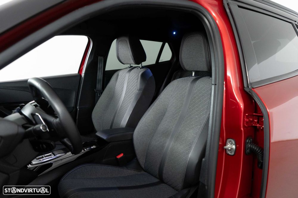 Peugeot 2008 1.2 PureTech Allure Pack EAT8 - 9