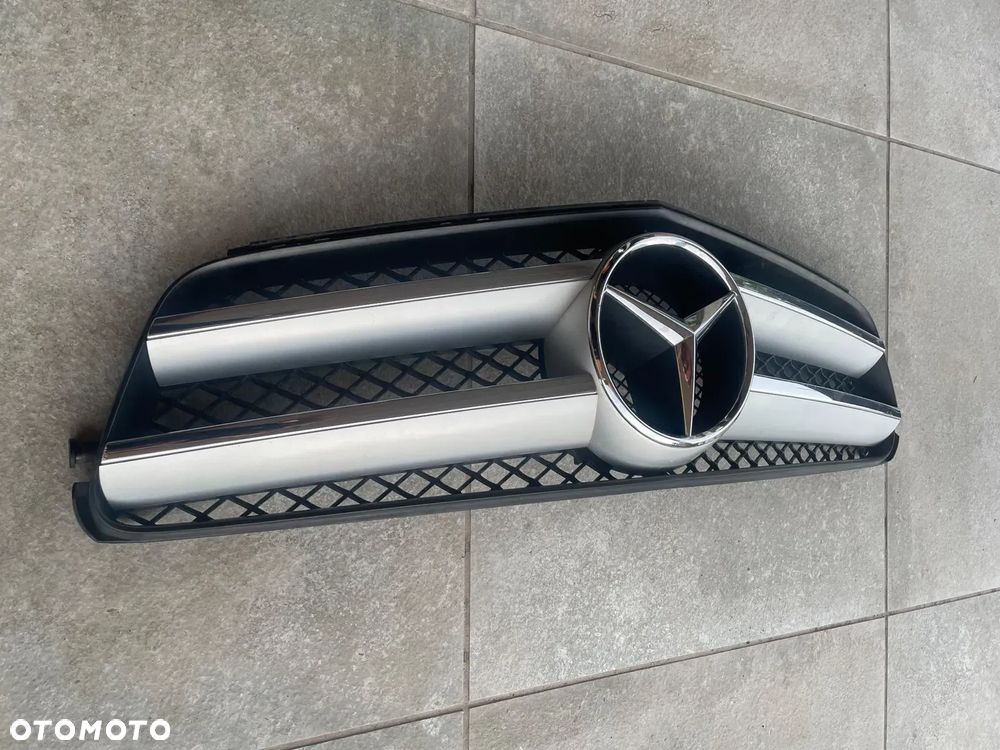 MERCEDES C-KLASA W204 LIFT AMG 11- GRILL ATRAPA CHŁODNICY A2048802183 - 3